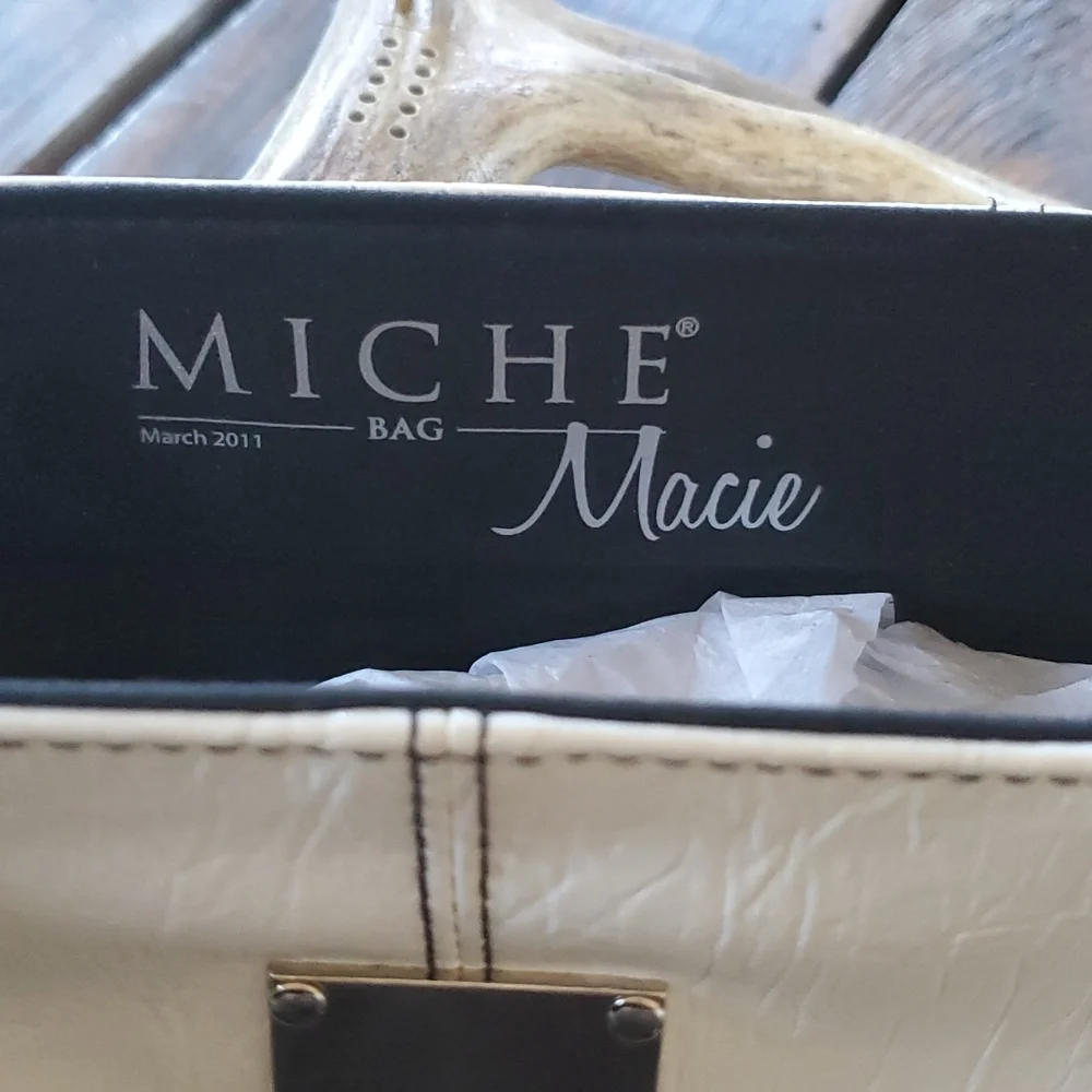 Miche Bag Shell-Macie (March 2011) - Picture 3 of 6